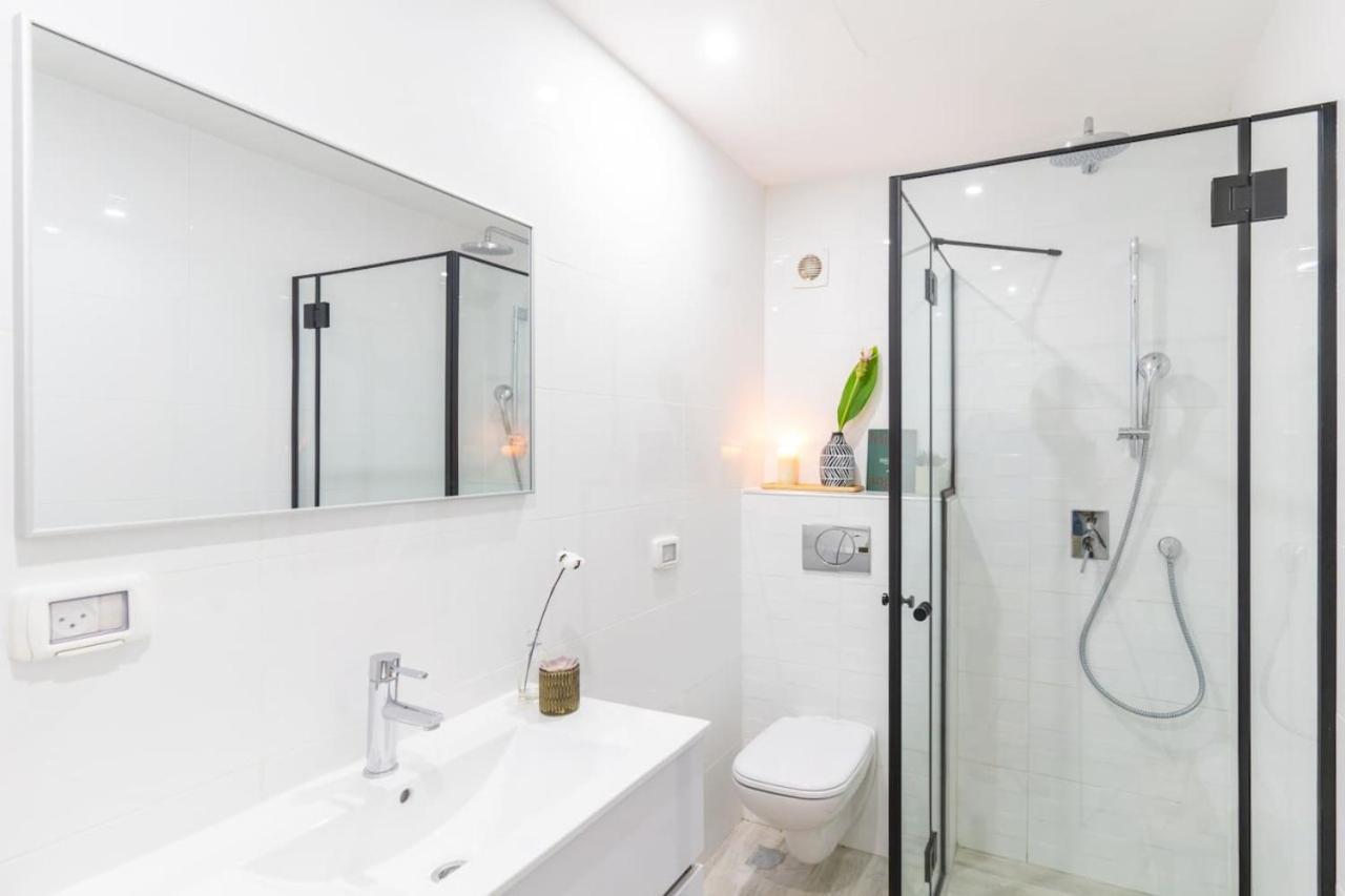 Tranquil Stay Near The Beach By Sea N' Rent Nahariya Exteriör bild